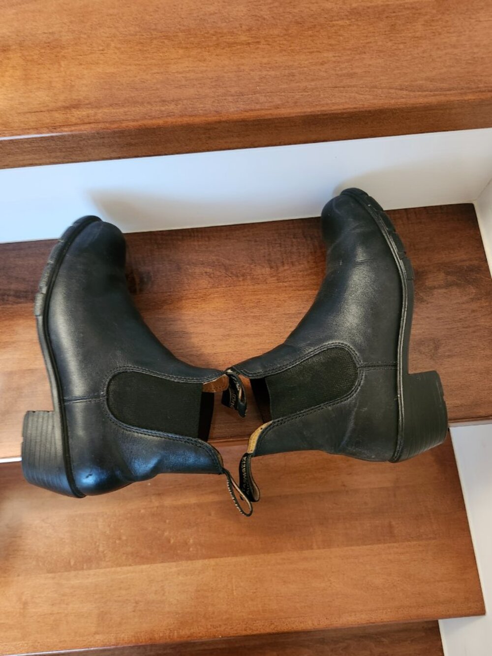 Blundstone heel chelsea black boots in women's size US 8.5 - Picture 6 of 8